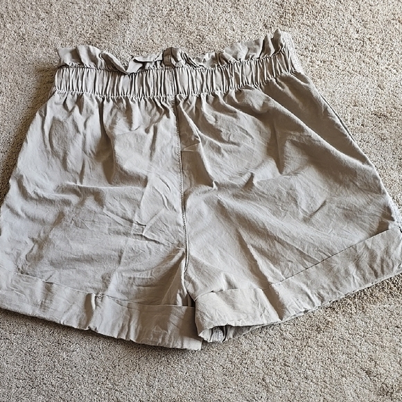 Abercrombie & Fitch High Waist Khaki Paperbag Shorts Size Small 100% Cotton - Picture 6 of 6